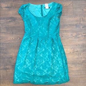 Green lace dress
